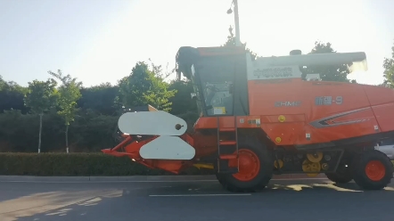 中聯收獲再次走進北非地區，中聯收獲新疆9谷物聯合收獲機，批量